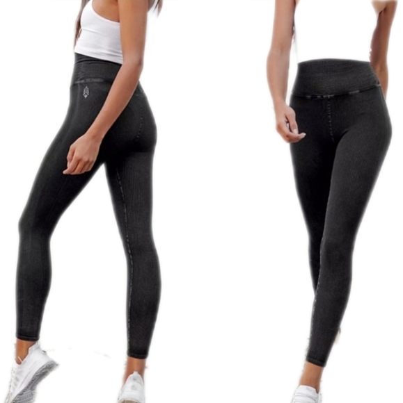 FP Movement Ultra High Rise 7/8 Happiness Runs Vintage Black Leggings Medium